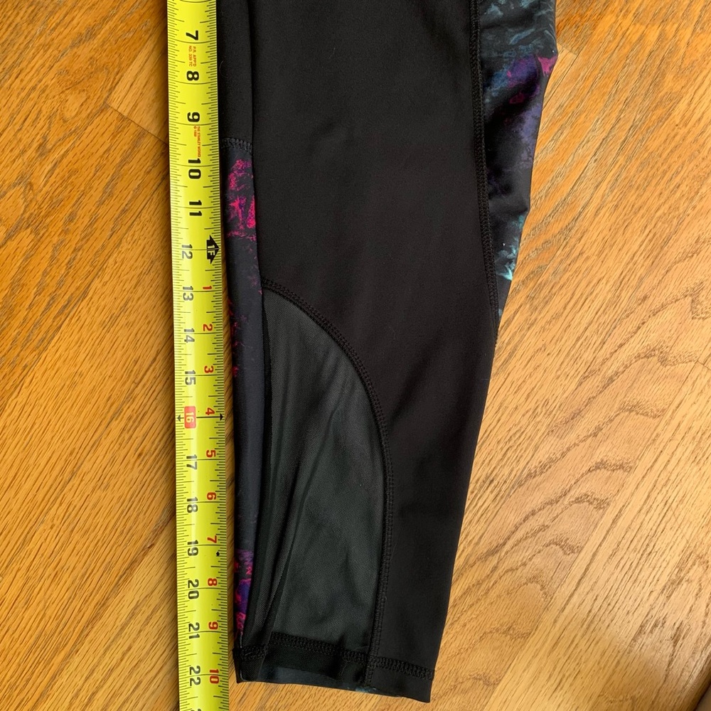 Marika mesh crystal Dye Yoga Capris mckenna black purple pink - Picture 6 of 10
